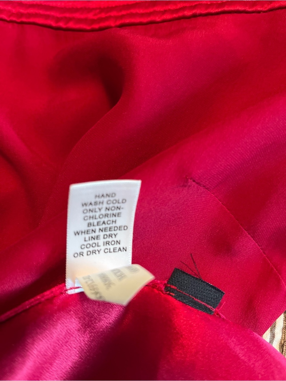 Banana Republic 100% Silk Blouse Small Red Pintuck Square Neck Top - Picture 10 of 10